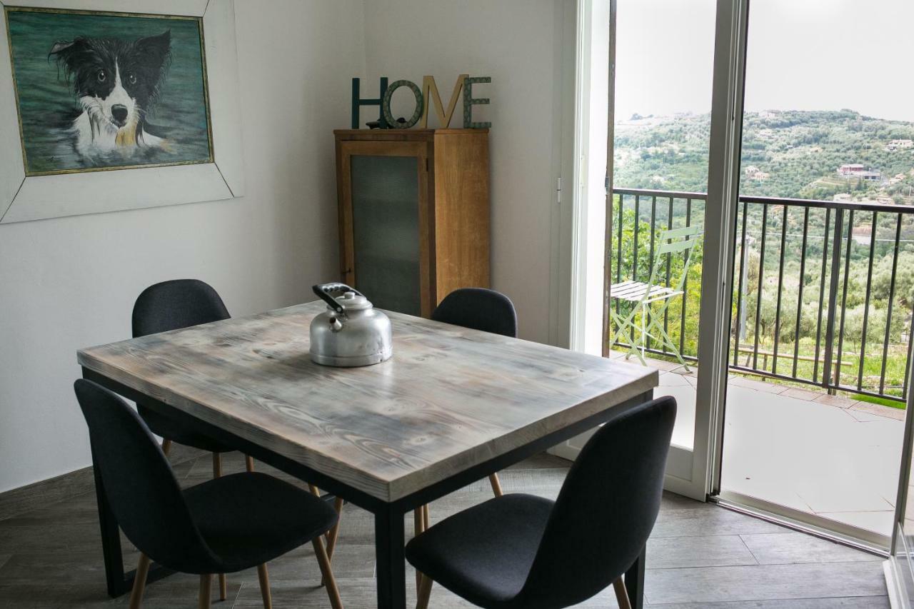 Agriturismo Oltrealmare Civezza エクステリア 写真